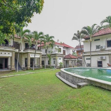 Reddoorz Plus Near Seminyak Square Denpasar Exterior foto